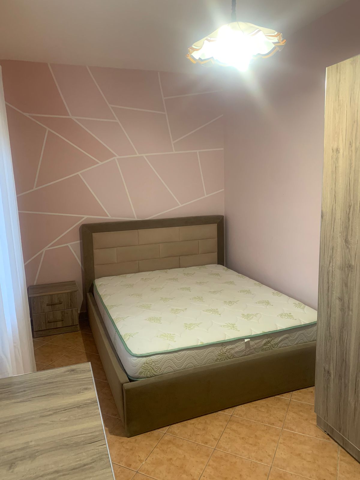 APARTAMENT ME QERA