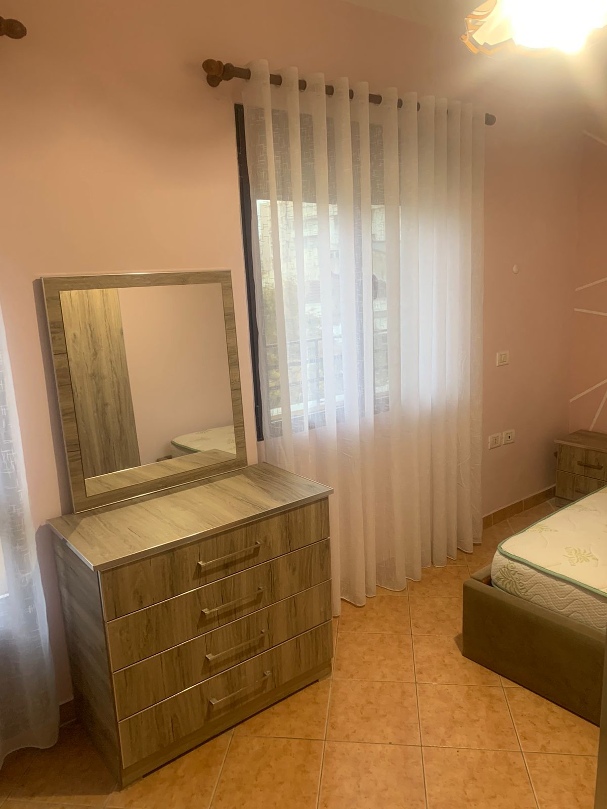 APARTAMENT ME QERA