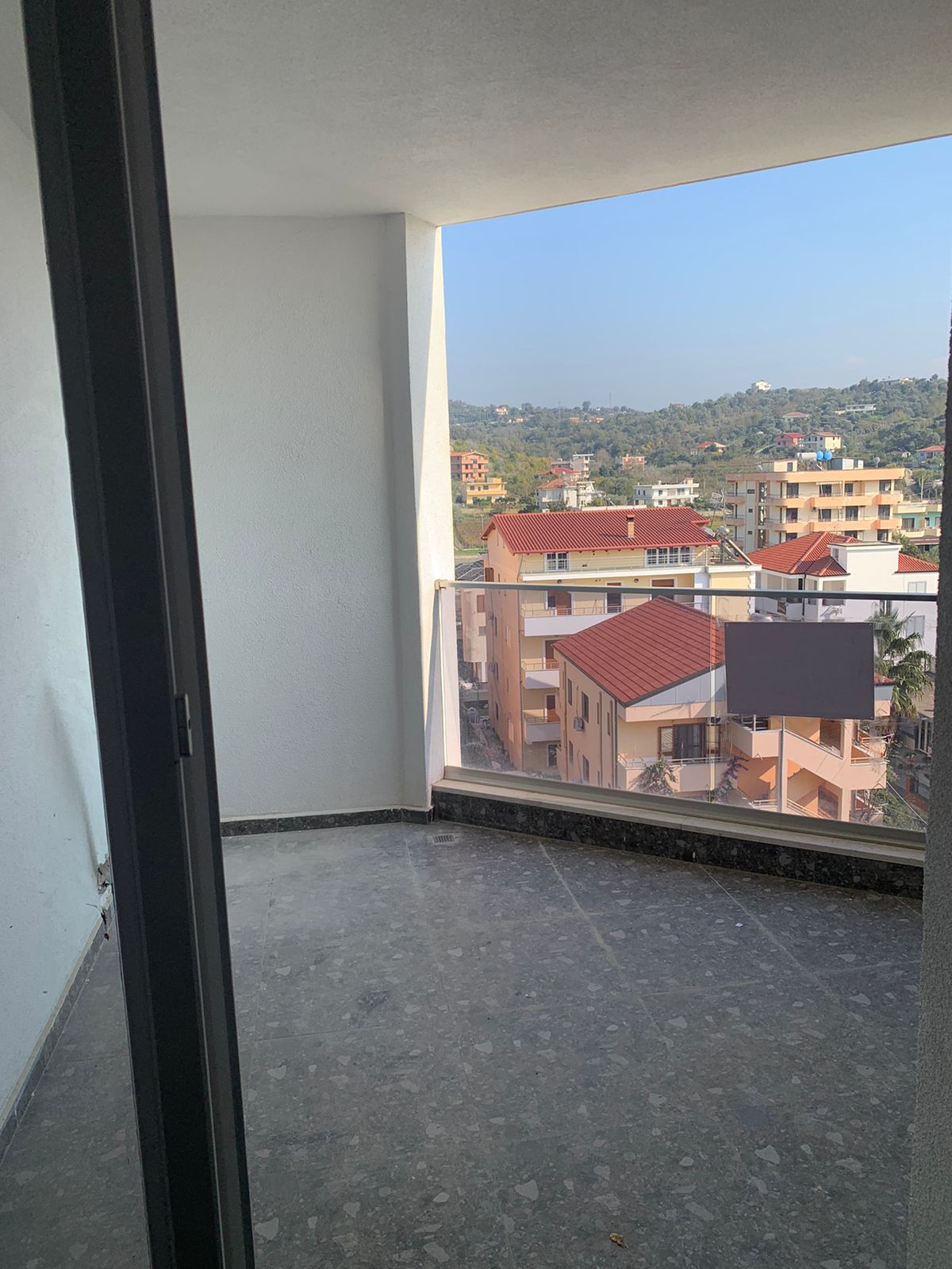 SHITEN 2 APARTAMENTE NGA 86M2