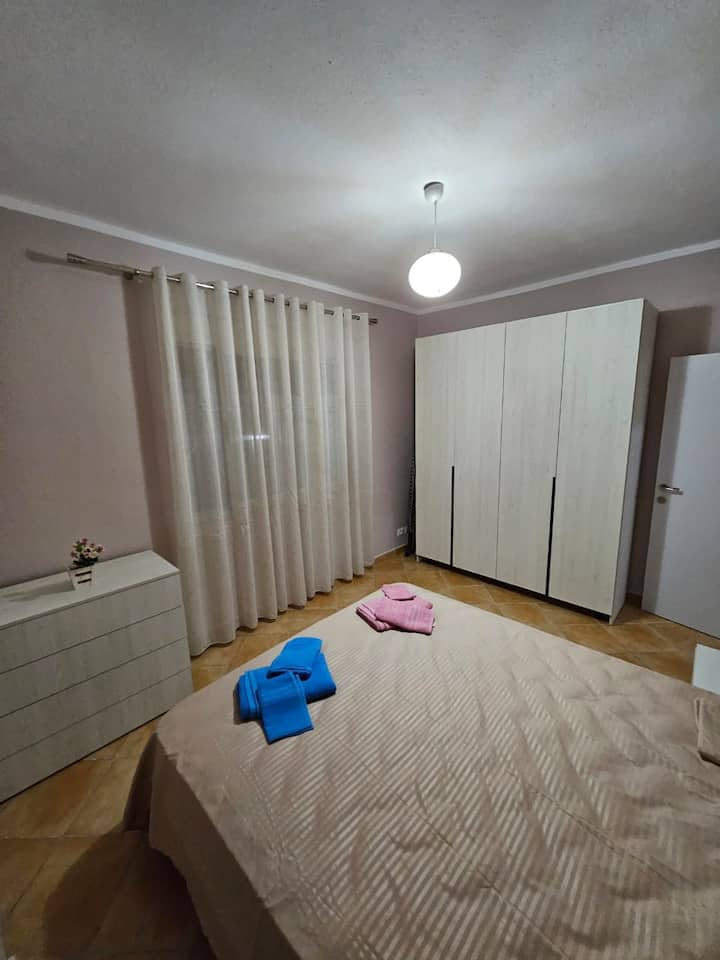 JEPET APARTAMENTI ME QERA